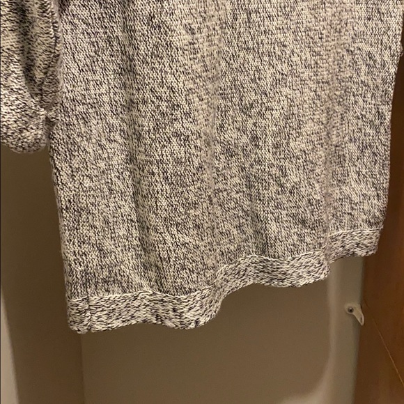 Denver Hayes | Knit Long-sleeve - Picture 4 of 8